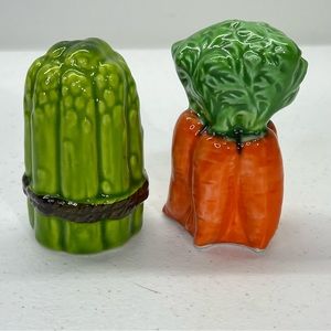 Vintage LEFTON Asparagus & Carrots Porcelain Salt & Pepper Shakers Japan H5311